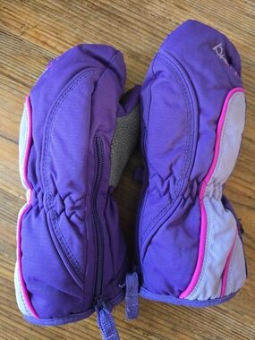 Toddler Kids Purple Mittens with Pink Trim, Fleece Interior, Zipper